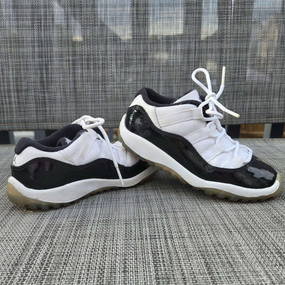 Nike Air Jordan 11 Retro Low "Concord" Sneakers Youth Size 10 Black And White